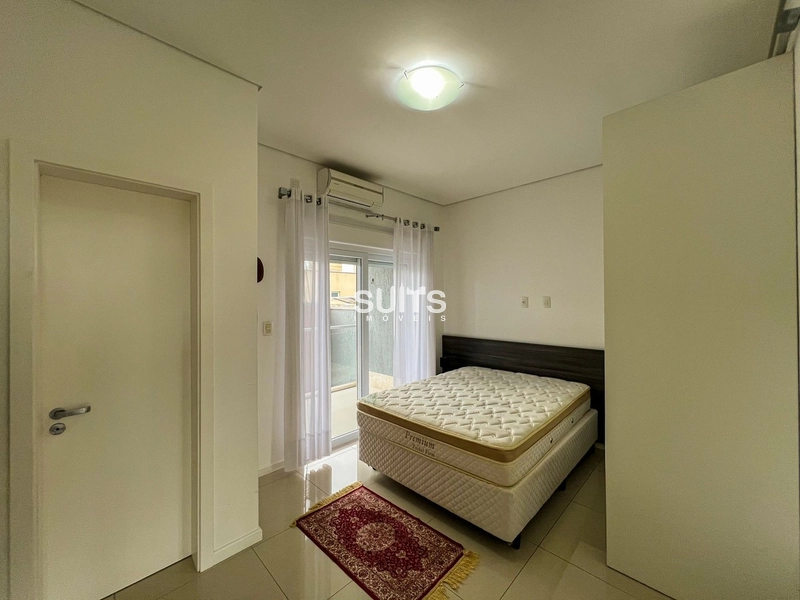 Excelente sobrado frente lago no condomínio Las Palmas: 27ª foto da galeria de imagens do imóvel