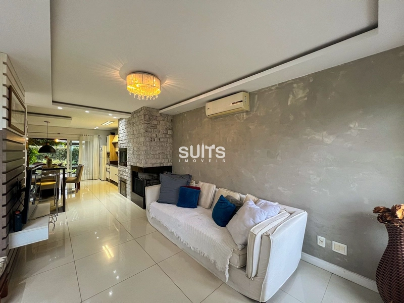 Excelente sobrado frente lago no condomínio Las Palmas: 8ª foto da galeria de imagens do imóvel