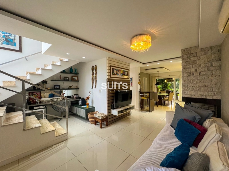 Excelente sobrado frente lago no condomínio Las Palmas: 5ª foto da galeria de imagens do imóvel