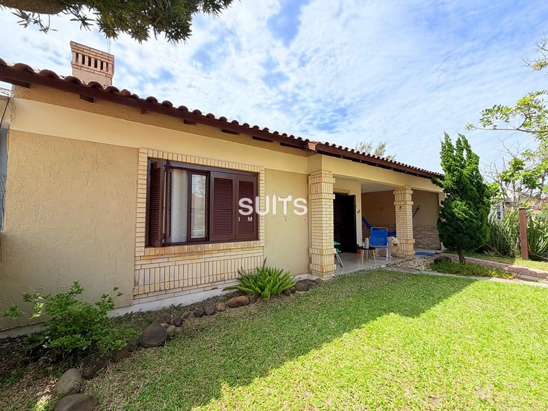 Ótima casa próxima ao mar na praia de Noiva do Mar em Xangri-Lá: 1ª foto da galeria de imagens do imóvel