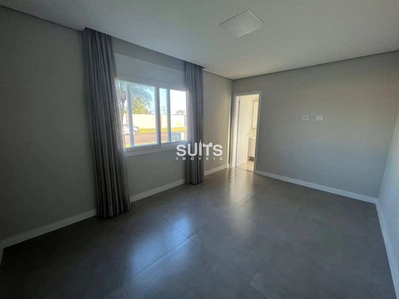 Excelente casa de esquina no condomínio Riviera: 6ª foto da galeria de imagens do imóvel