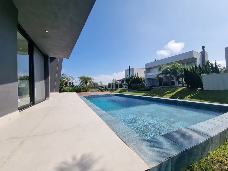 Linda casa padrão AAA  no condomínio Celebration em Xangri-Lá.: 39ª foto da galeria de imagens do imóvel