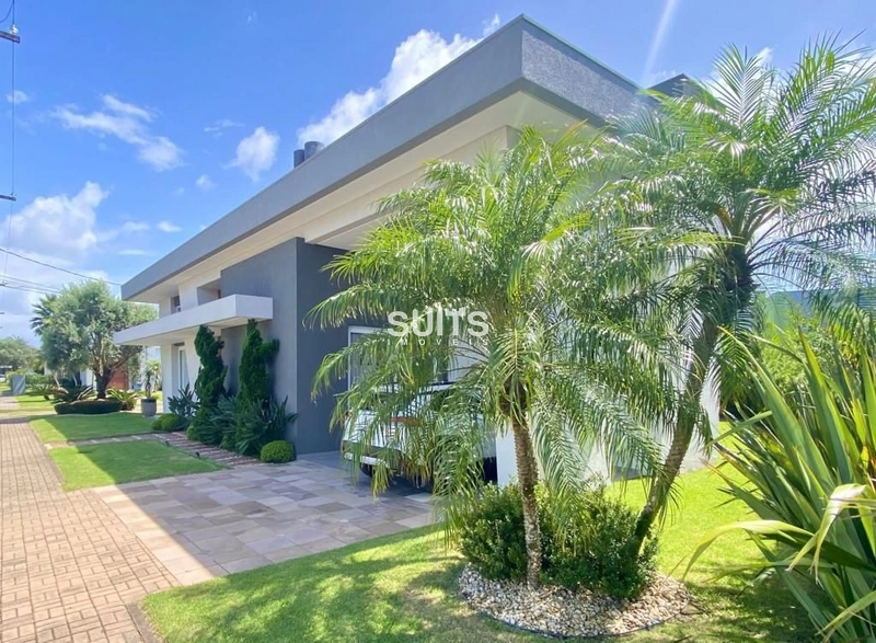 Excelente sobrado de esquina no condomínio Sea Coast: 3ª foto da galeria de imagens do imóvel