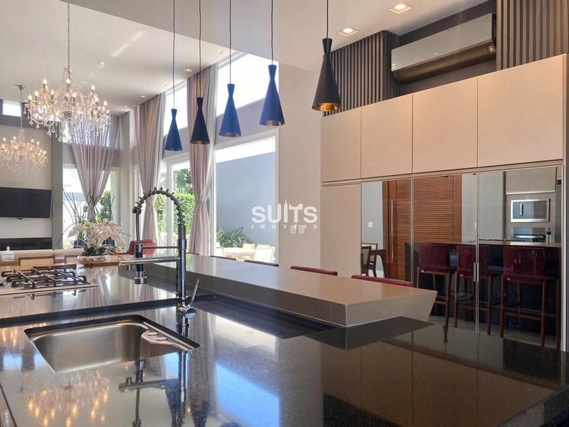 Excelente sobrado de esquina no condomínio Sea Coast: 30ª foto da galeria de imagens do imóvel