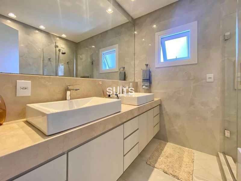 Excelente sobrado de esquina no condomínio Sea Coast: 57ª foto da galeria de imagens do imóvel