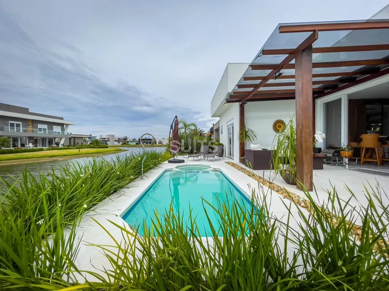 Casa mobiliada e decorada na beira do lago no condomínio Riviera: 27ª foto da galeria de imagens do imóvel