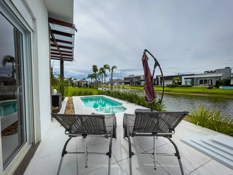 Casa mobiliada e decorada na beira do lago no condomínio Riviera: 30ª foto da galeria de imagens do imóvel