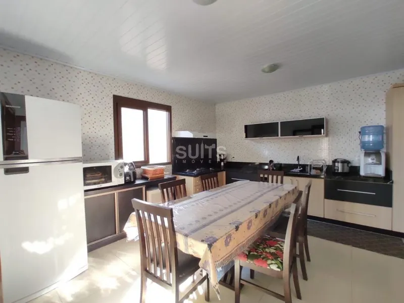 Linda casa à venda no centro de Xangri-Lá: 8ª foto da galeria de imagens do imóvel