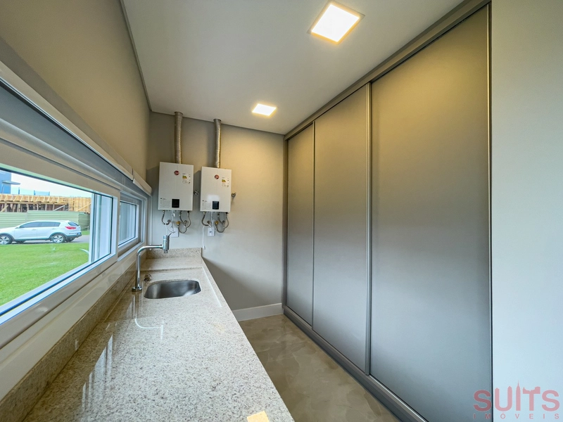 Magnífica mansão beira lago no condomínio Sense: 28ª foto da galeria de imagens do imóvel