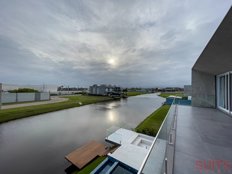 Magnífica mansão beira lago no condomínio Sense: 41ª foto da galeria de imagens do imóvel