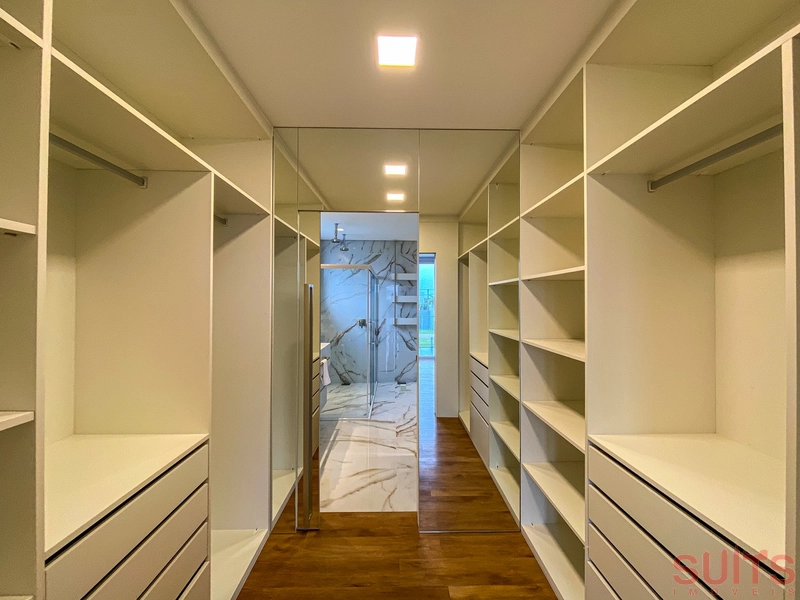 Magnífica mansão beira lago no condomínio Sense: 56ª foto da galeria de imagens do imóvel