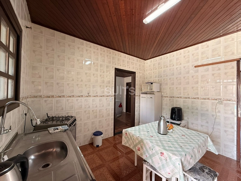Excelente casa à venda no Centro de Xangri-Lá : 8ª foto da galeria de imagens do imóvel