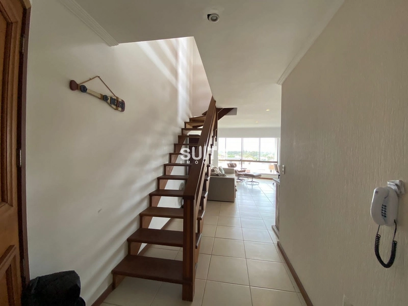 Excelente cobertura em um edifício muito bem localizado em Atlântida: 14ª foto da galeria de imagens do imóvel