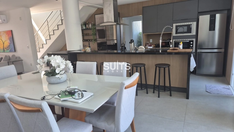 Excelente sobrado à venda no condomínio Blue: 4ª foto da galeria de imagens do imóvel