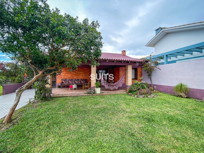 Excelente Casa Térrea no Centro de Xangri-Lá: 2ª foto da galeria de imagens do imóvel