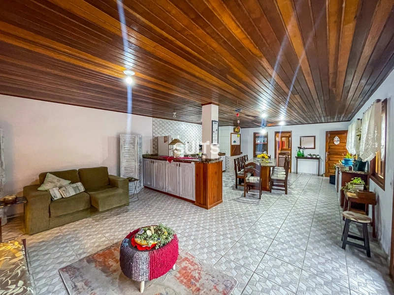 Excelente Casa Térrea no Centro de Xangri-Lá: 37ª foto da galeria de imagens do imóvel