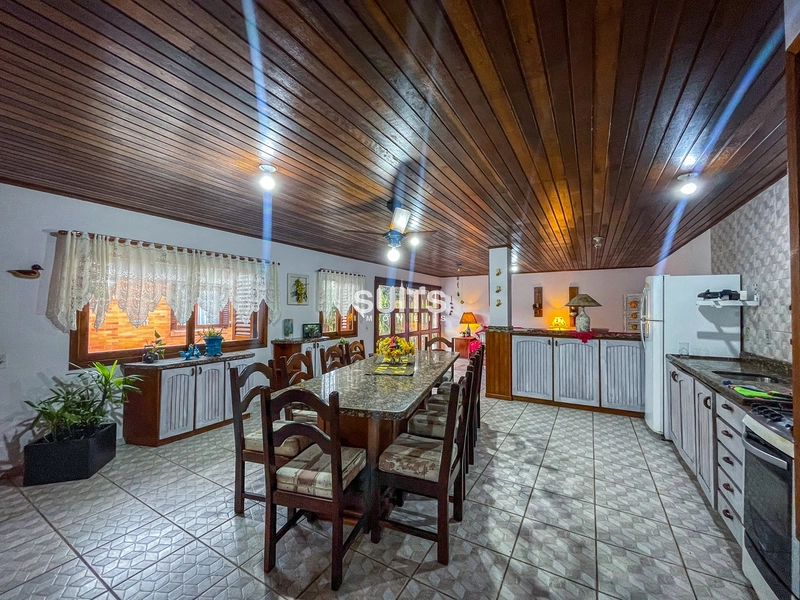 Excelente Casa Térrea no Centro de Xangri-Lá: 32ª foto da galeria de imagens do imóvel