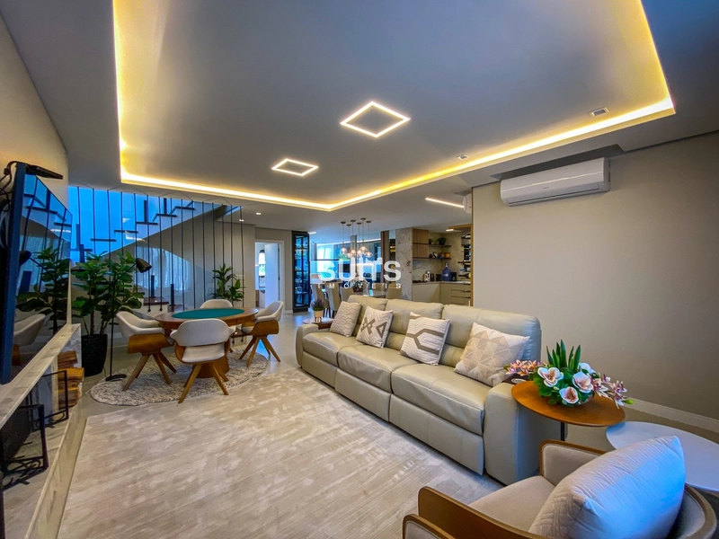 Sobrado mobiliado e decorado beira lago no condomínio Sunset: 4ª foto da galeria de imagens do imóvel