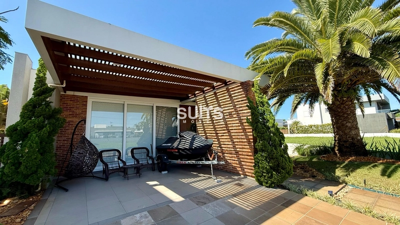 Excelente casa à venda no condomínio Dubai: 2ª foto da galeria de imagens do imóvel