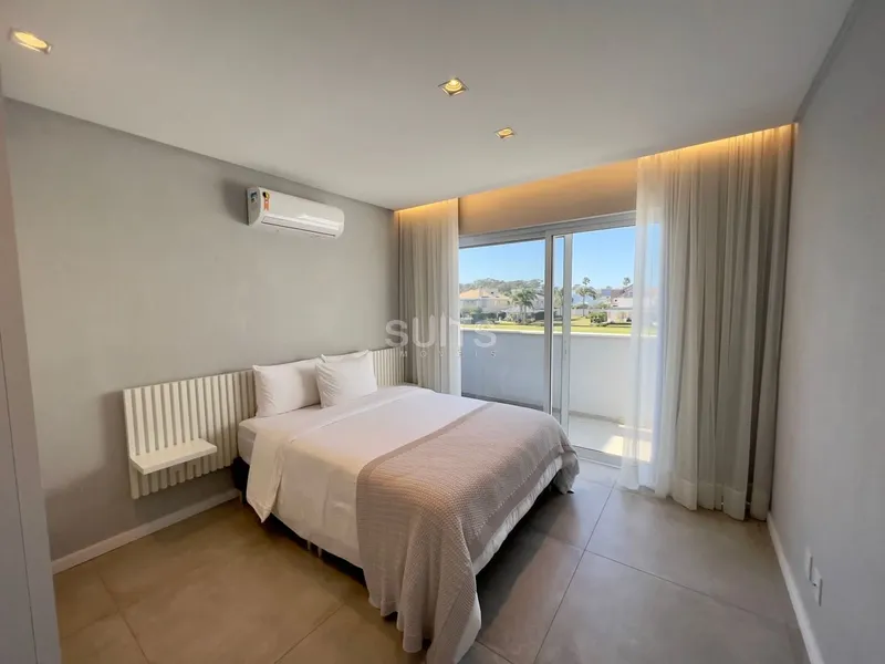 Espetacular mansão beira lago no condomínio Bosques de Atlântida: 21ª foto da galeria de imagens do imóvel