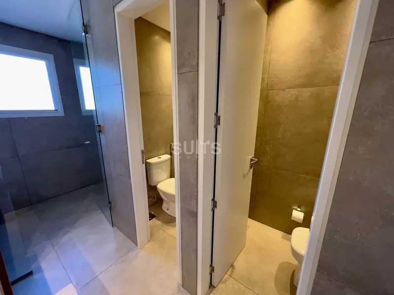 Espetacular mansão beira lago no condomínio Bosques de Atlântida: 25ª foto da galeria de imagens do imóvel