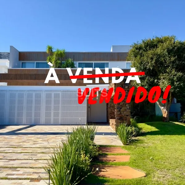 Espetacular mansão beira lago no condomínio Bosques de Atlântida: 31ª foto da galeria de imagens do imóvel