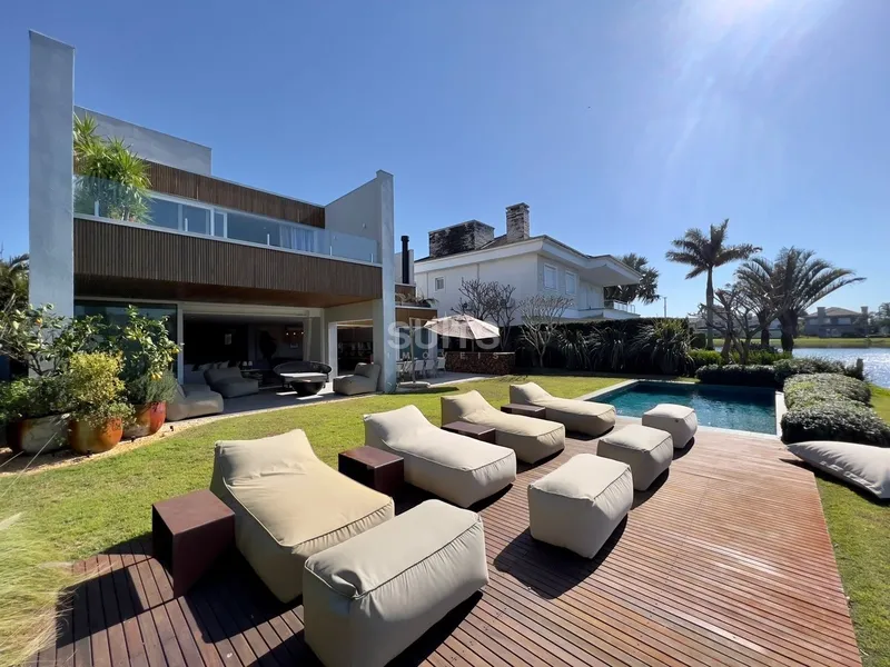 Espetacular mansão beira lago no condomínio Bosques de Atlântida: 16ª foto da galeria de imagens do imóvel