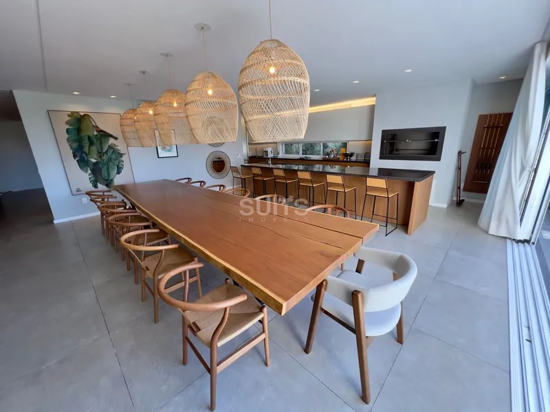 Espetacular mansão beira lago no condomínio Bosques de Atlântida: 8ª foto da galeria de imagens do imóvel