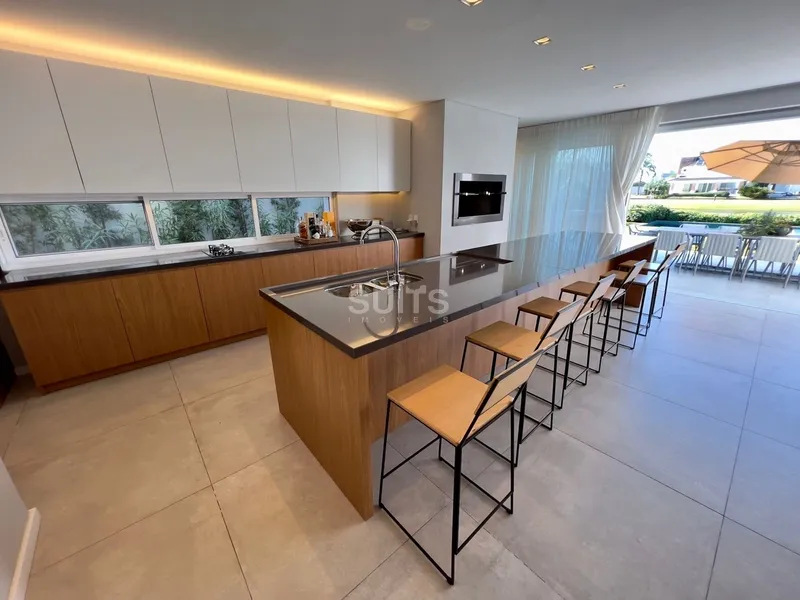 Espetacular mansão beira lago no condomínio Bosques de Atlântida: 12ª foto da galeria de imagens do imóvel