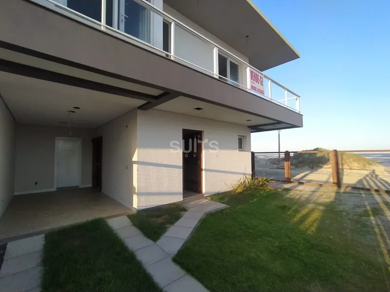 Excelente duplex à beira mar na praia Rainha do Mar: 1ª foto da galeria de imagens do imóvel