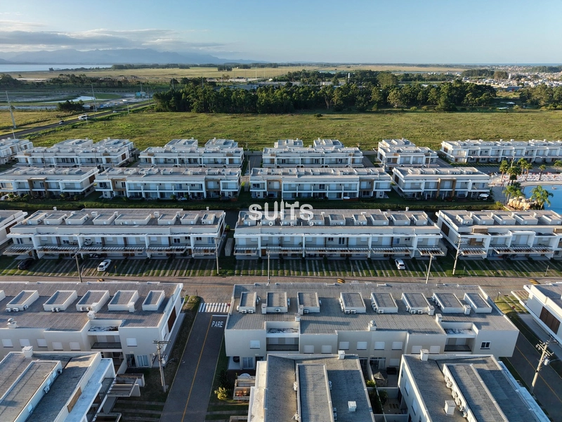 Excelente sobrado à venda no condomínio Murano em Capão da Canoa: 6ª foto da galeria de imagens do imóvel