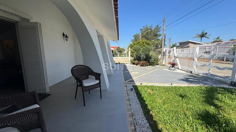 Casa em excelente região na praia de Atlântida : 3ª foto da galeria de imagens do imóvel