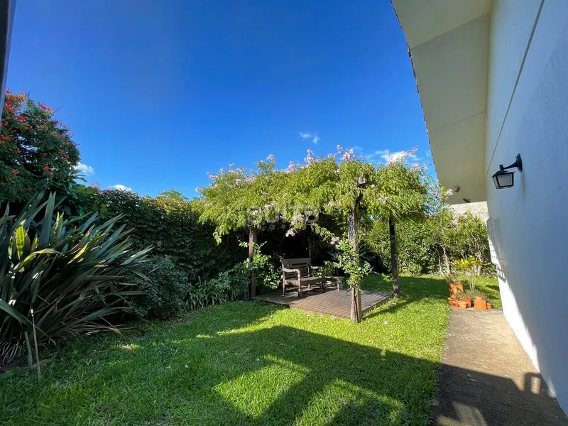 Excelente casa no centro de Atlântida: 30ª foto da galeria de imagens do imóvel