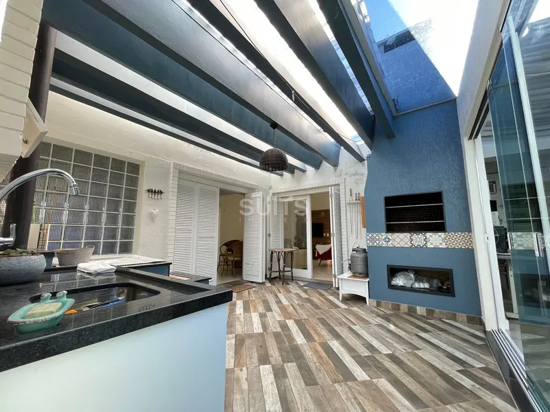 Excelente casa no centro de Atlântida: 16ª foto da galeria de imagens do imóvel