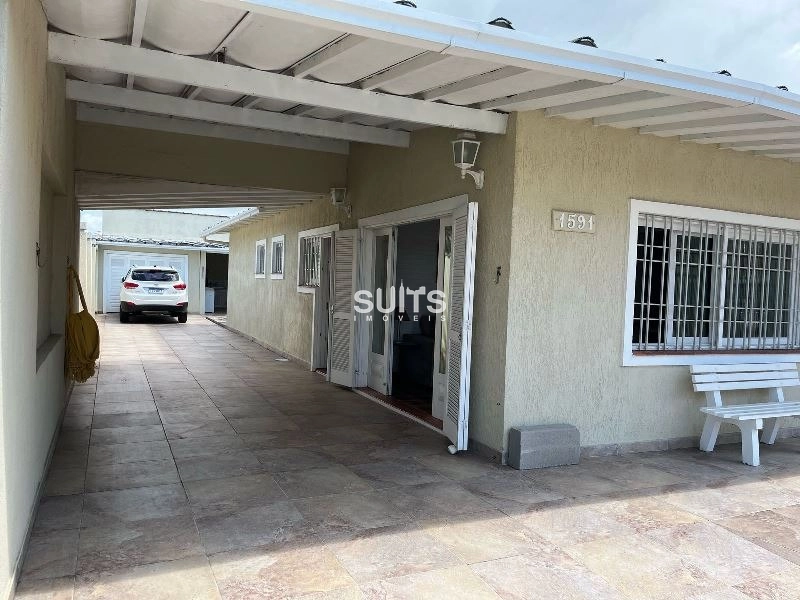 Excelente casa à venda no Centro de Xangri-lá: 4ª foto da galeria de imagens do imóvel