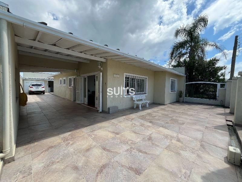 Excelente casa à venda no Centro de Xangri-lá: 3ª foto da galeria de imagens do imóvel