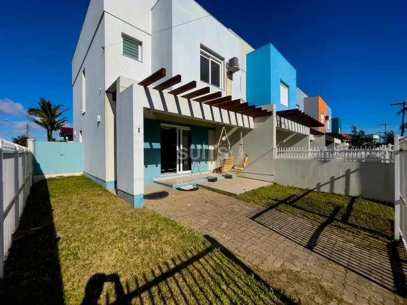 Lindo sobrado na praia dos Coqueiros em Xangri-Lá: 1ª foto da galeria de imagens do imóvel