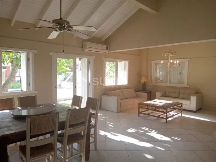 Sobrado proxímo ao mar com excelente localização no centro/Xangri-Lá: 4ª foto da galeria de imagens do imóvel