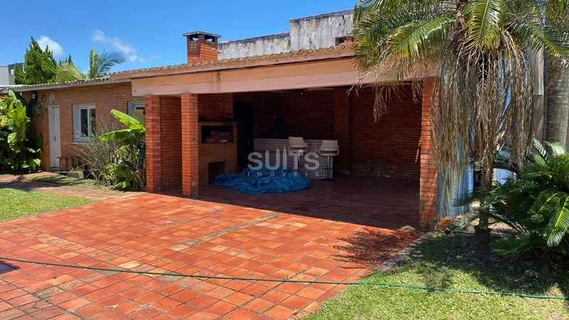 Excelente casa com 02 terrenos à venda em Atlântida : 5ª foto da galeria de imagens do imóvel