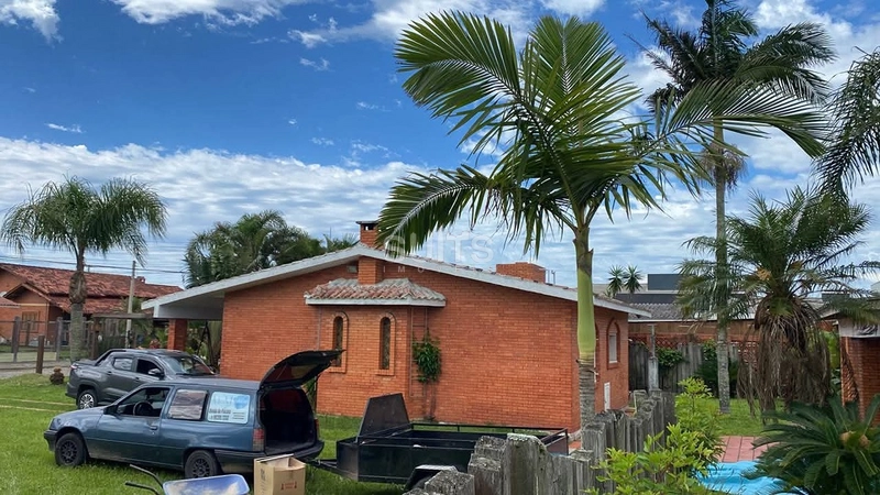 Excelente casa com 02 terrenos à venda em Atlântida : 8ª foto da galeria de imagens do imóvel