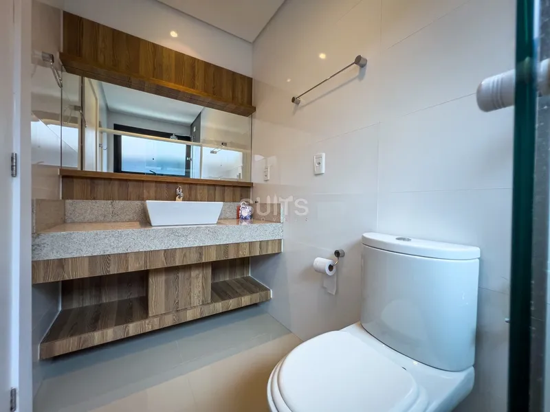 Excelente sobrado beira lago no condomínio Enseada: 34ª foto da galeria de imagens do imóvel