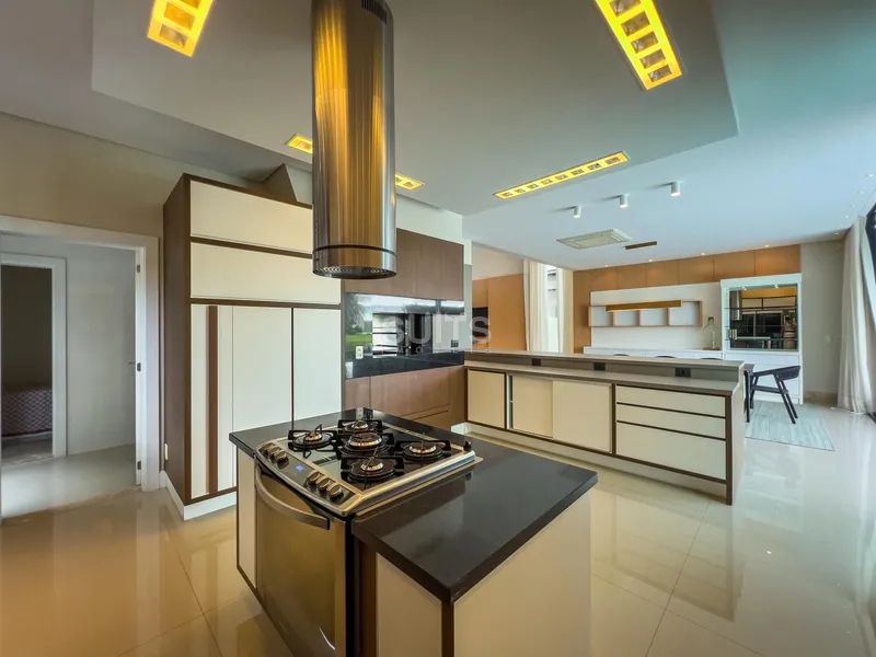 Excelente sobrado beira lago no condomínio Enseada: 19ª foto da galeria de imagens do imóvel