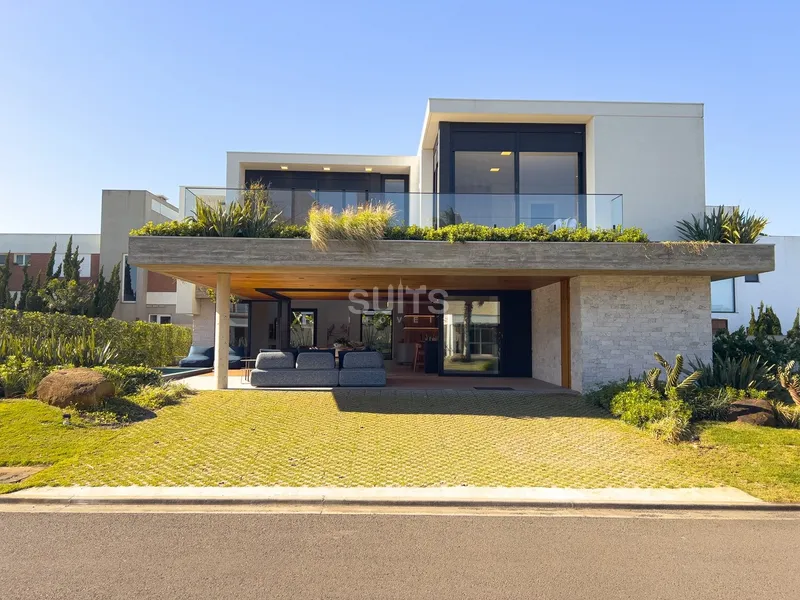 Espetacular sobrado em construção no Condomínio Playa Vista: 1ª foto da galeria de imagens do imóvel