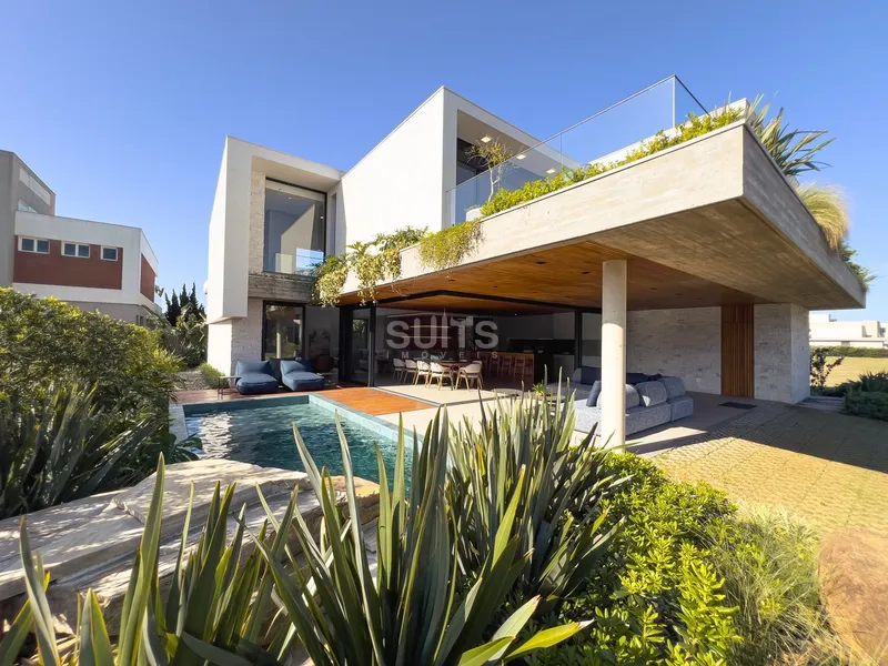 Espetacular sobrado em construção no Condomínio Playa Vista: 3ª foto da galeria de imagens do imóvel