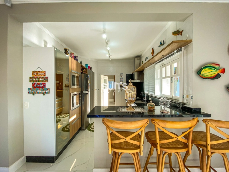 Belíssimo sobrado na Zona do Caburé em Atlântida: 30ª foto da galeria de imagens do imóvel