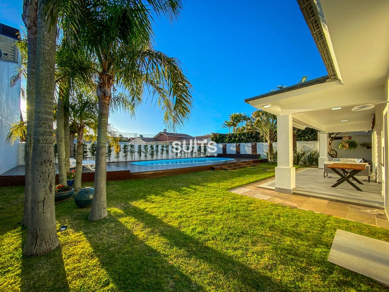 Belíssimo sobrado na Zona do Caburé em Atlântida: 4ª foto da galeria de imagens do imóvel