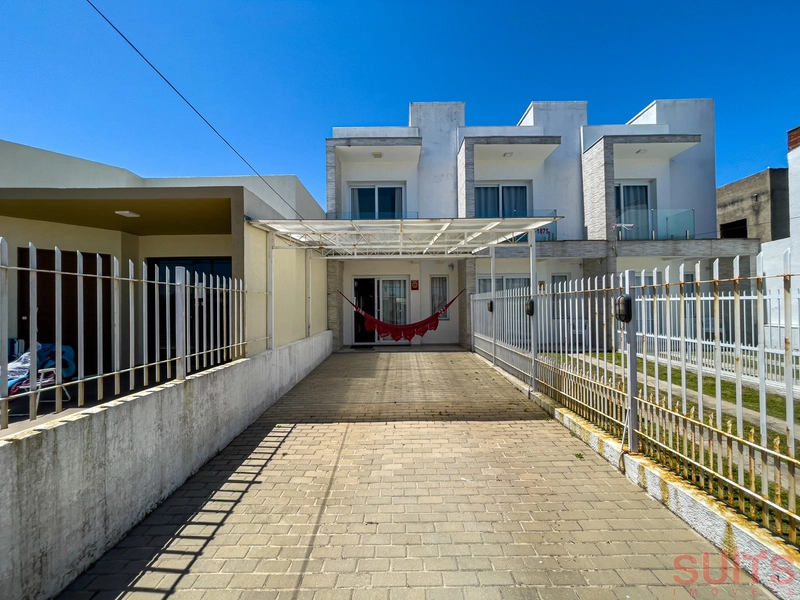Excelente sobrado duplex no centro da praia de Xangri-Lá: 1ª foto da galeria de imagens do imóvel