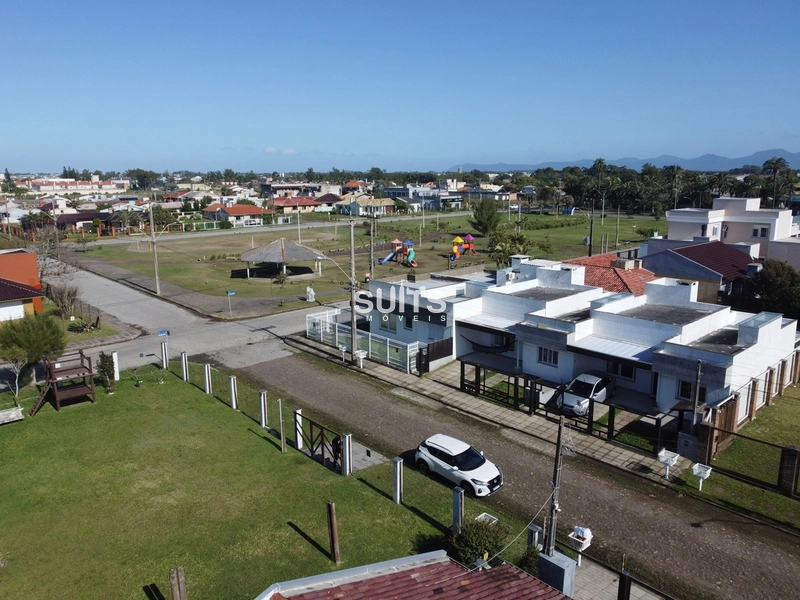 Casa a poucos metros do mar na praia do Remanso em Xangri-Lá: 1ª foto da galeria de imagens do imóvel