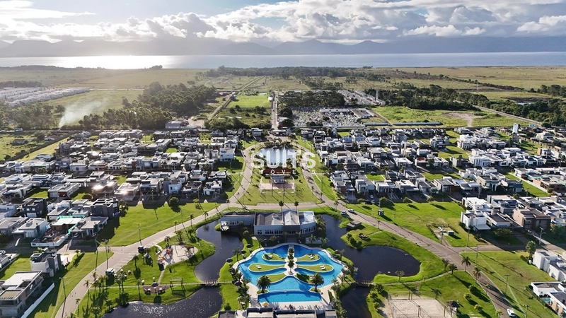 Excelente casa no condomínio Dubai em Capão da Canoa: 3ª foto da galeria de imagens do imóvel