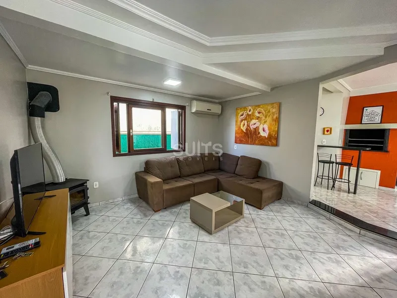 Excelente sobrado à 01 quadra do mar na praia de Rainha do Mar: 2ª foto da galeria de imagens do imóvel